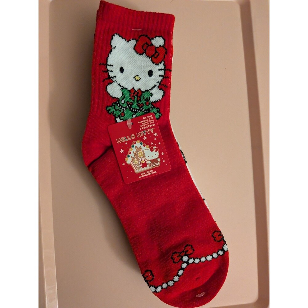 Hello Kitty Christmas Crew Socks Size 9-11 Holiday Sanrio Red Green White 3 Pair